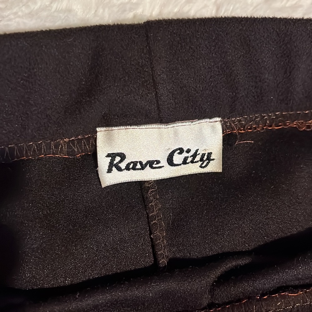 RAVE CITY SKIRT SIZE MEDIUM - Picture 3 of 5